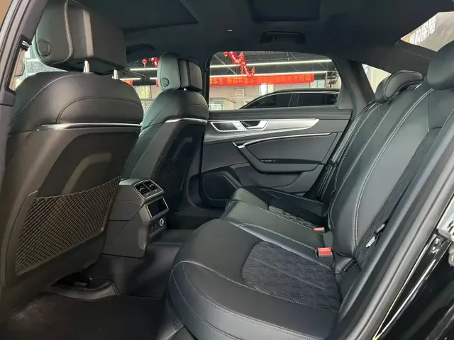 Audi A6L — Фото автомобиля 4