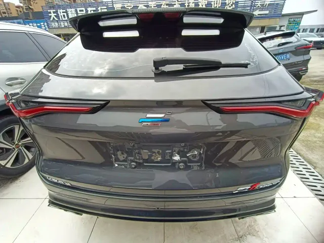 Changan Z6 — Фото автомобиля 15