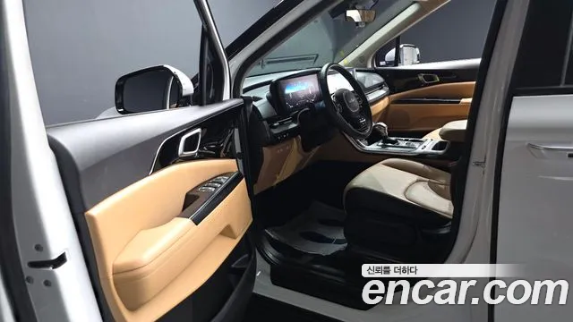 Kia Canival Carnival 4 поколение Дизель 9 мест Prestige — Фото автомобиля 3