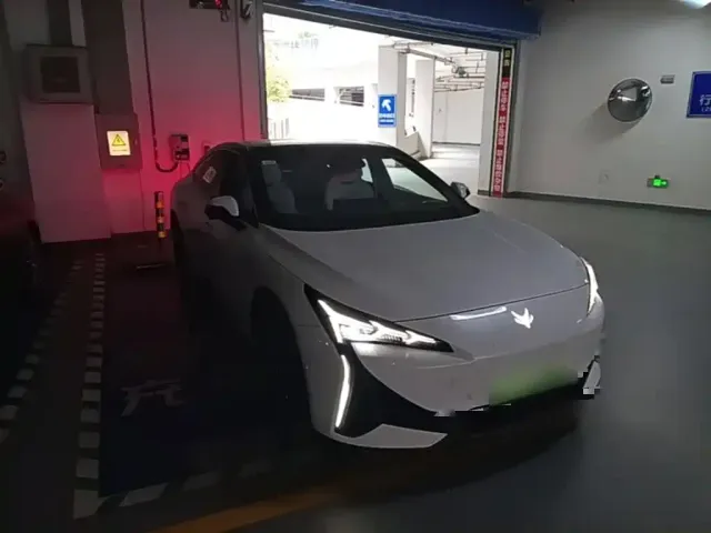ARCFOX Arcfox Alpha S5 2024 560MAX 185kW — Фото автомобиля 3