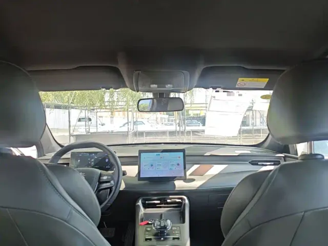 BYD Qin PLUS — Фото автомобиля 17