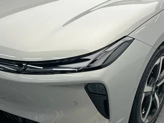 Arcfox S3 — Фото автомобиля 9