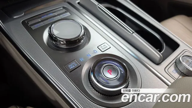 Genesis GV80 — Фото автомобиля 12