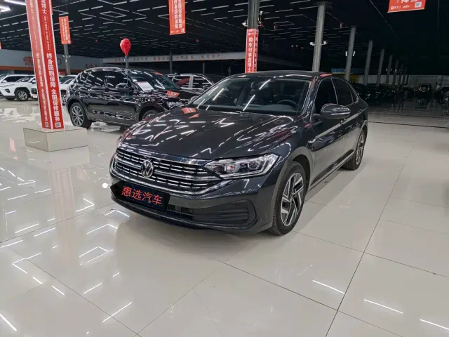 Фотография автомобиля — Volkswagen Sagitar