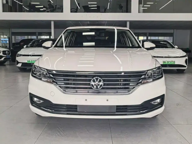 Volkswagen Lavida — Фото автомобиля 2