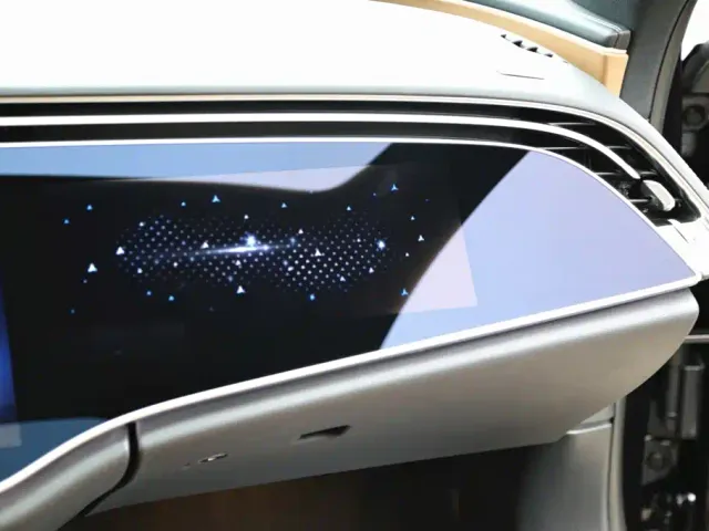 Mercedes-Benz E-Class — Фото автомобиля 20