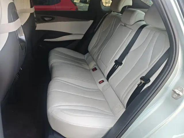 BYD Seal 06 — Фото автомобиля 16