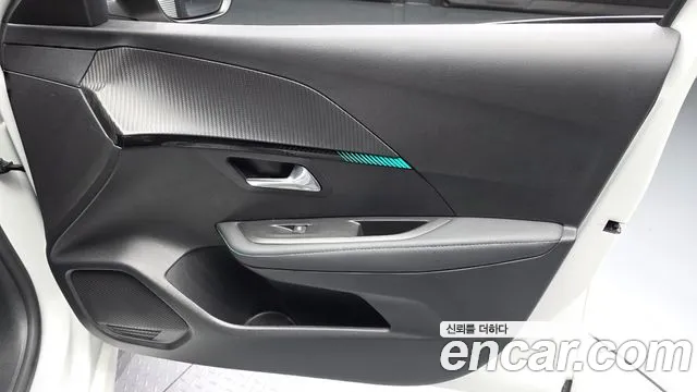 Peugeot 208 e-208 2nd Gen — Фото автомобиля 13