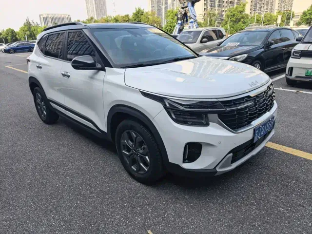 Kia Seltos — Фото автомобиля 5