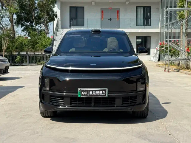 Li Auto L9 — Фото автомобиля 2