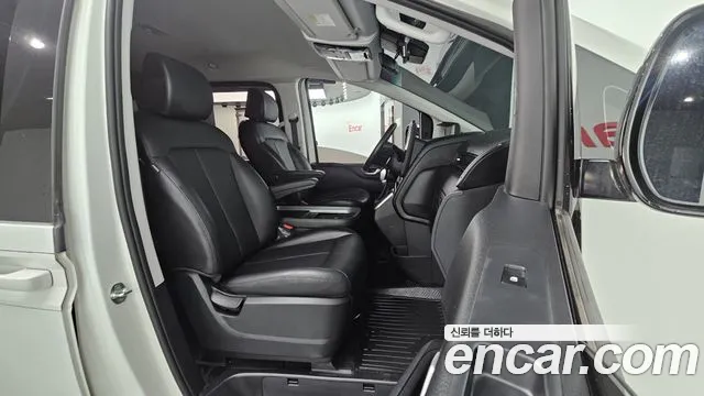 Hyundai Staria — Фото автомобиля 16
