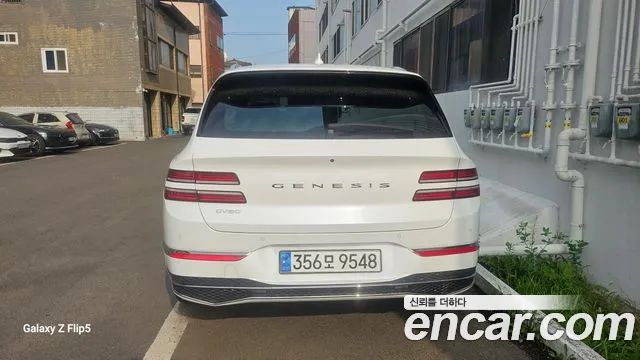 Genesis GV80 — Фото автомобиля 15
