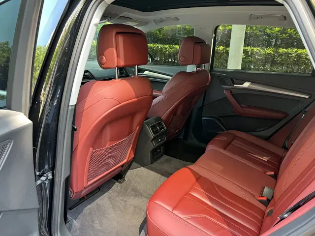 Audi Q5L — Фото автомобиля 9