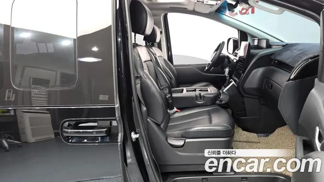 Hyundai Staria Staria L3.5 Tourer 9 мест — Фото автомобиля 26
