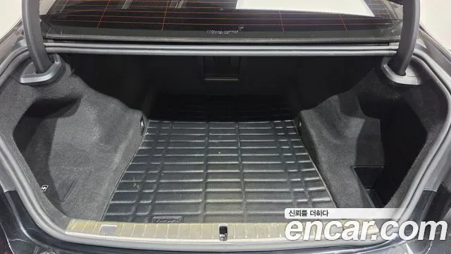 BMW 7 Series — Фото автомобиля 20