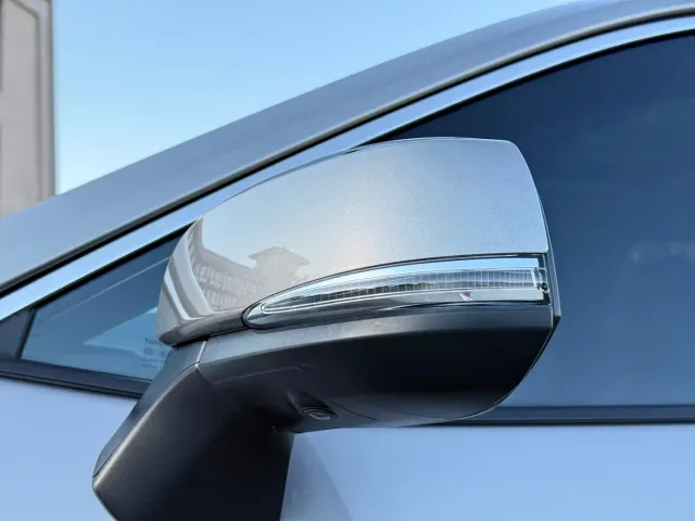 Toyota RAV4 — Фото автомобиля 15
