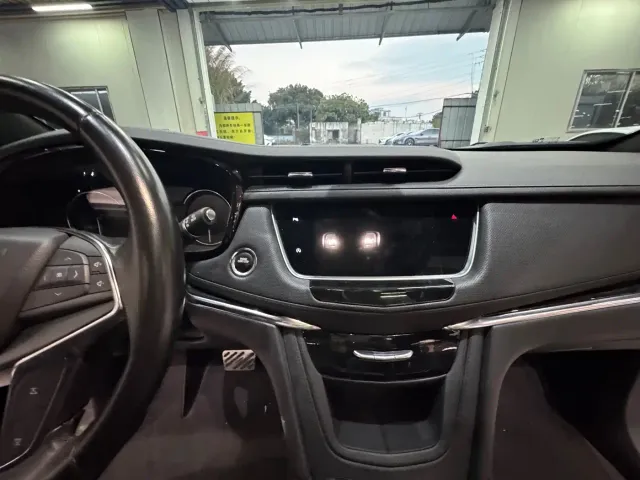 Cadillac XT5 — Фото автомобиля 23