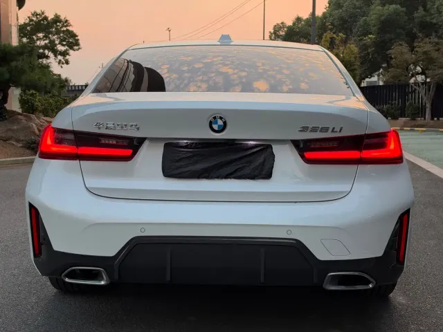 BMW 3 Series — Фото автомобиля 17