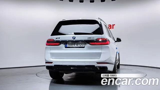 BMW X7 — Фото автомобиля 4