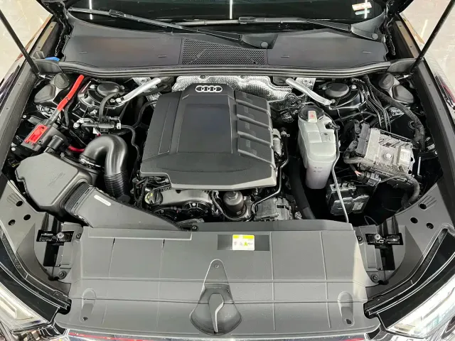 Audi A6L — Фото автомобиля 10