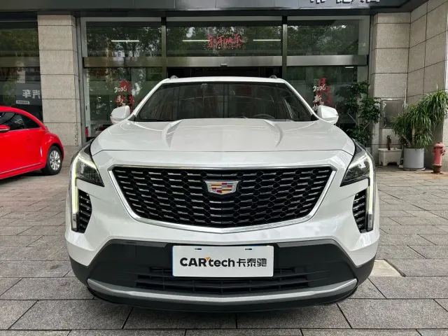 Cadillac XT4 — Фото автомобиля 2
