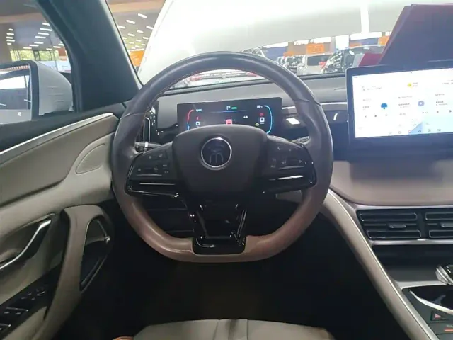 BYD Song Pro — Фото автомобиля 10