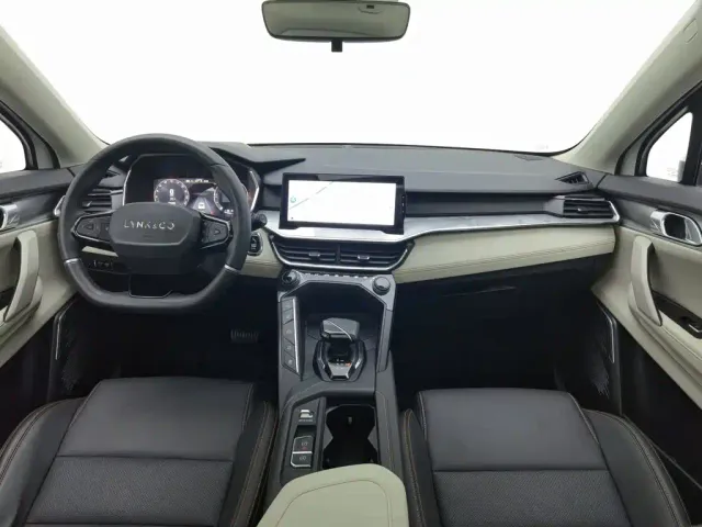 Lynk & Co Lynk & Co 06 EM-P 2022 PHEV 84KM Range Pro — Фото автомобиля 5