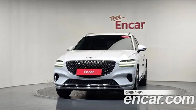 Genesis GV70 — Фото автомобиля 3