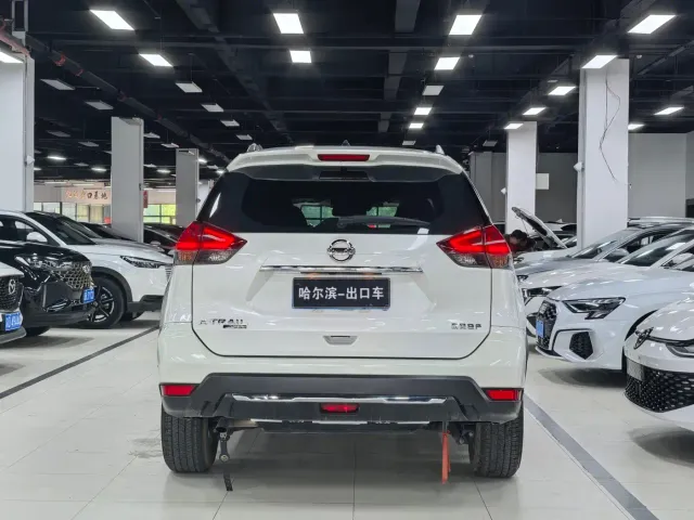 Nissan X-Trail — Фото автомобиля 23