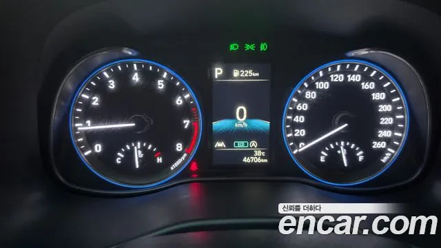 Hyundai Kona Новый Kona Бензин 1.6 Turbo 4WD — Фото автомобиля 14