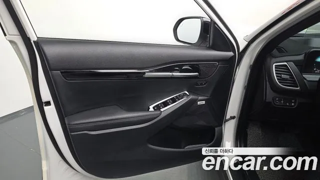 Kia Seltos — Фото автомобиля 13