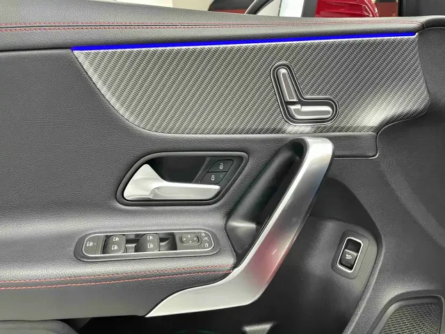 Mercedes-Benz A-Class — Фото автомобиля 13