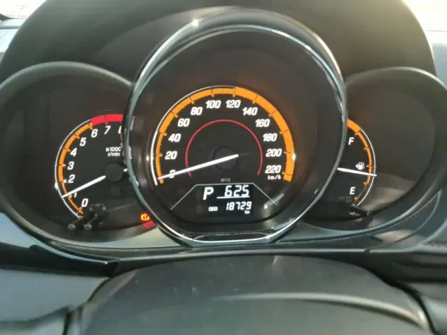 Toyota YARiS L Zhi Xuan — Фото автомобиля 11