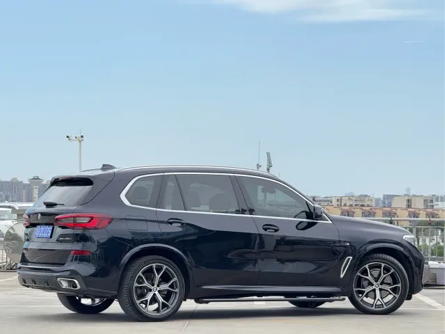 BMW X5 — Фото автомобиля 5