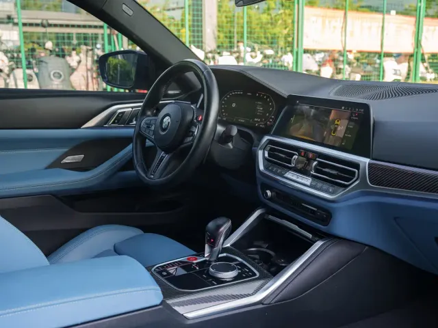 BMW M4 — Фото автомобиля 11