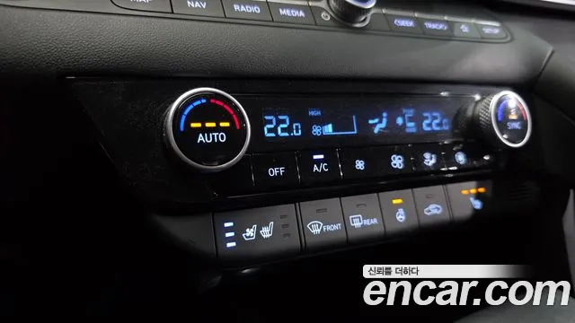 Hyundai AVANTE Avante (CN7) — Фото автомобиля 16