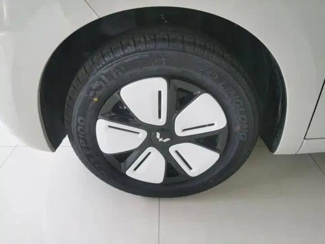 Wuling Hongguang Mini EV — Фото автомобиля 24