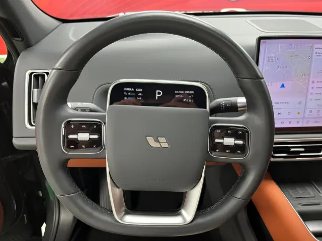 Li Auto L7 — Фото автомобиля 10