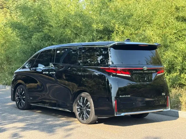 Toyota Vellfire — Фото автомобиля 13