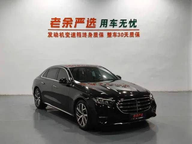 Mercedes-Benz E-Class — Фото автомобиля 2