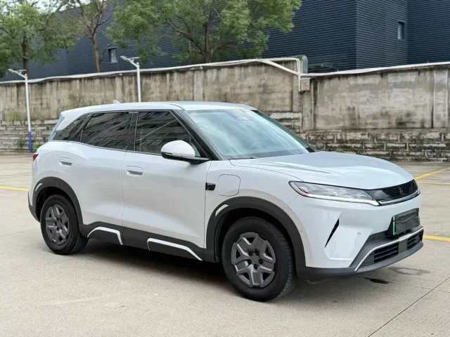 BYD Yuan UP — Фото автомобиля 3