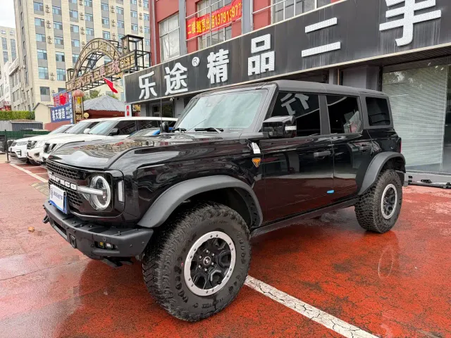 Ford Bronco — Фото автомобиля 2
