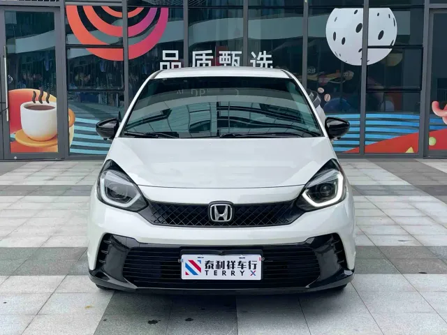 Honda Fit — Фото автомобиля 5
