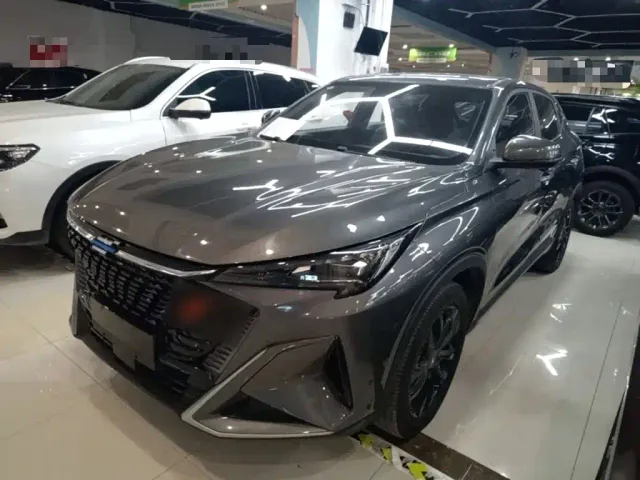 Фотография автомобиля — Changan X5 Plus