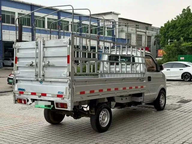 Ruichi EC31 — Фото автомобиля 5