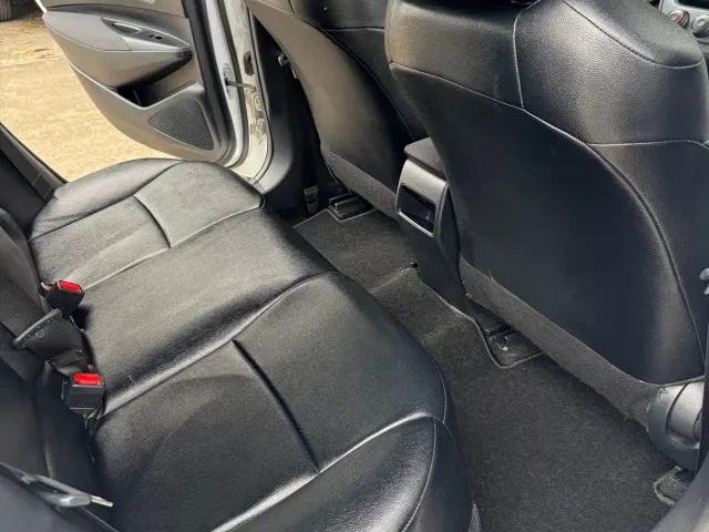 Toyota Corolla — Фото автомобиля 10