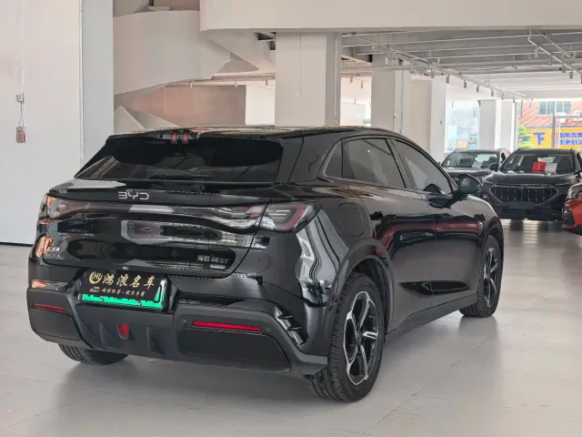 BYD Seal 06 GT — Фото автомобиля 9