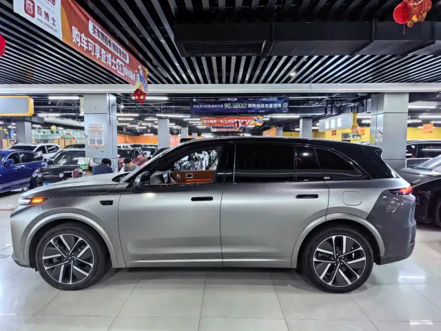 Li Auto L7 — Фото автомобиля 6