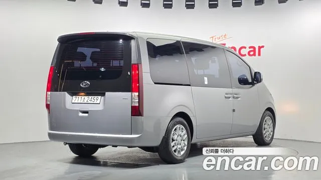 Hyundai Staria Staria 4WD Tourer 11 мест — Фото автомобиля 2