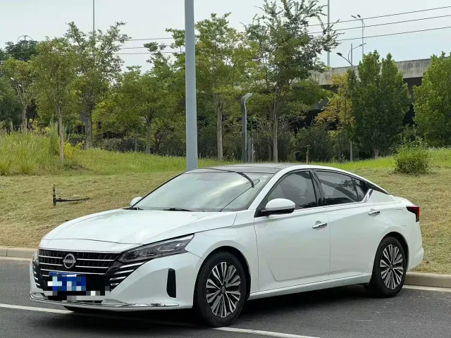 Фотография автомобиля — Nissan Teana
